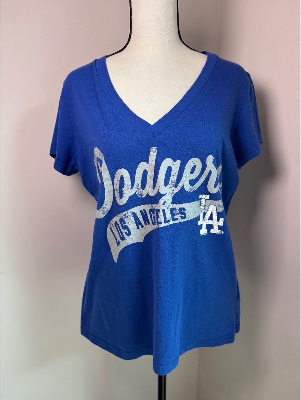 Dodgers Women's Blue Short Sleeve V-Neck T-Shirt Size Large Athleisure- size L